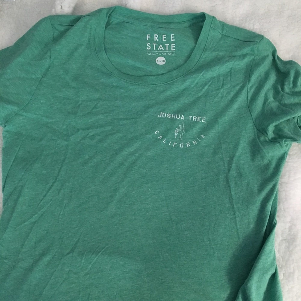NWOT Joshua Tree California T-shirt